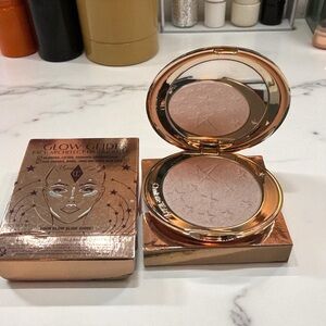 Charlotte Tilbury Glow Glide Highlighter - Pillow Talk Glow. NIB $49.00 retails